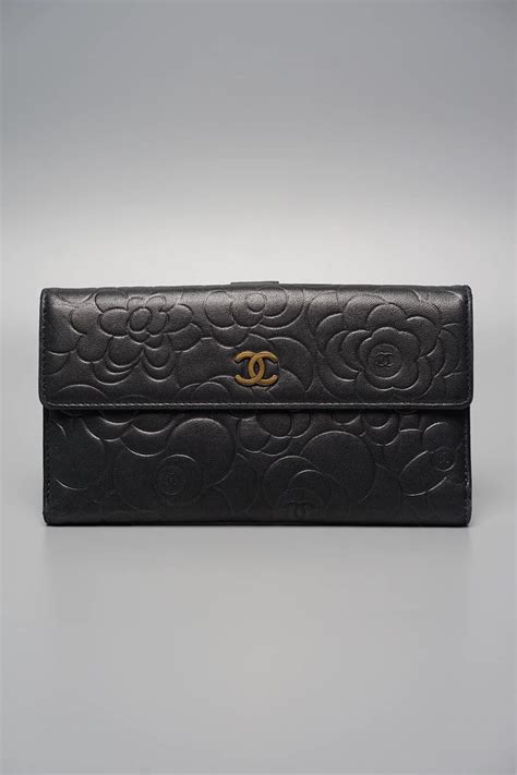 chanel camellia long flap wallet|Chanel wallet on chain preis.